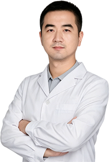 李一龙